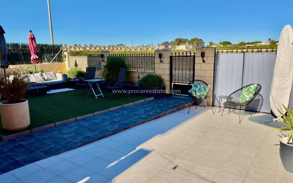 3 bedroom Villa for sale in El Raso - € 325,000 (Ref: 9503037)