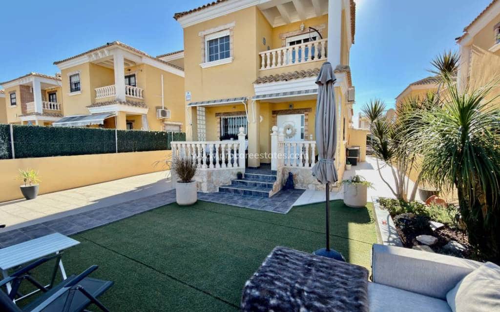 3 bedroom Villa for sale in El Raso - € 325,000 (Ref: 9503037)