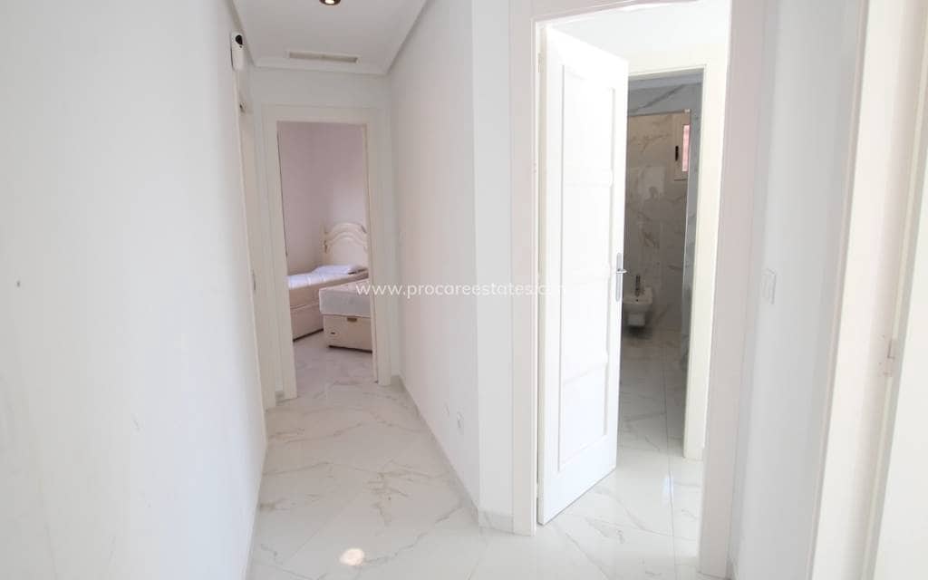 6 bedroom Villa for sale in Lo Crispin with pool - € 395,000 (Ref: 9503039)