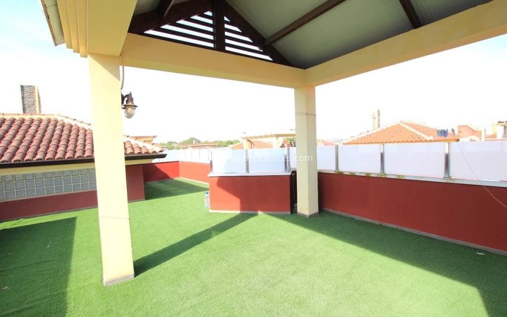 6 bedroom Villa for sale in Lo Crispin with pool - € 395,000 (Ref: 9503039)