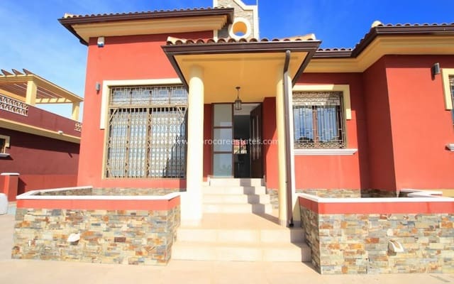 6 bedroom Villa for sale in Lo Crispin, Algorfa with pool - € 395,000 (Ref: 9503039)