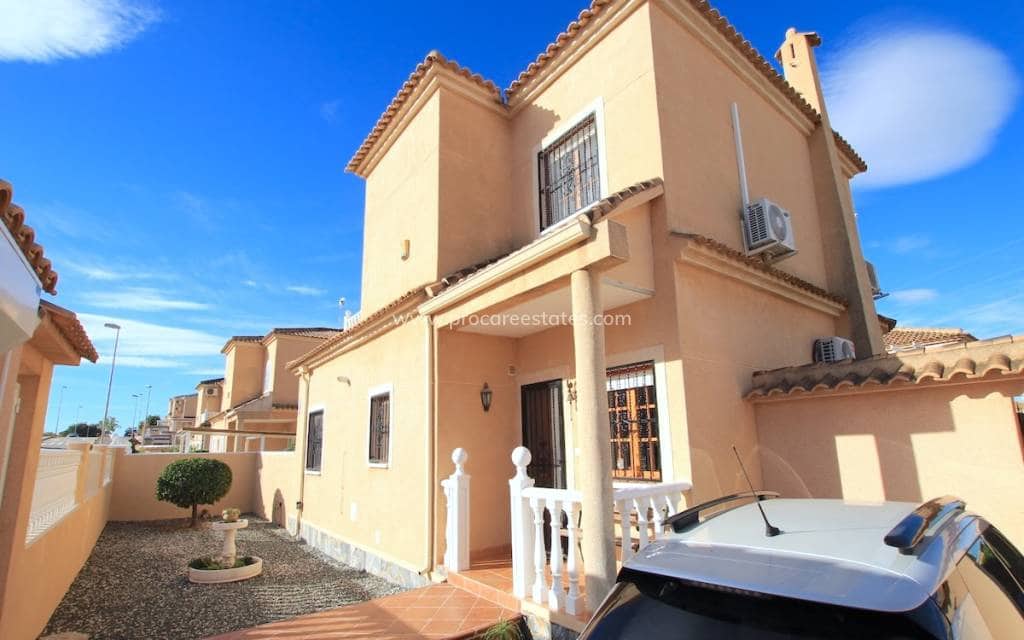 4 bedroom Villa for sale in Benijofar - € 365,000 (Ref: 9503041)
