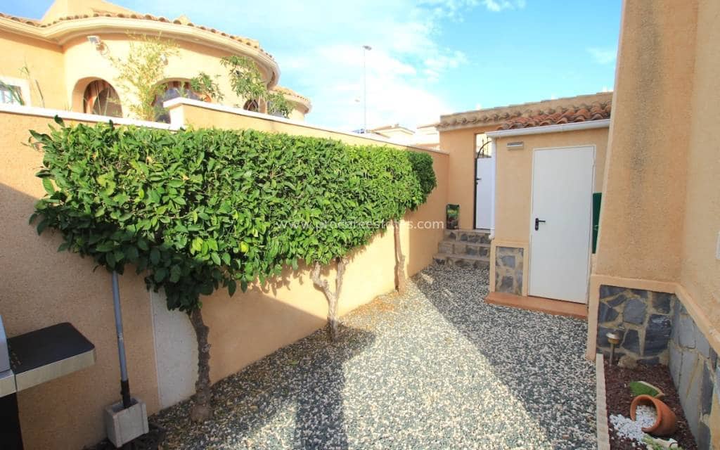 4 bedroom Villa for sale in Benijofar - € 365,000 (Ref: 9503041)