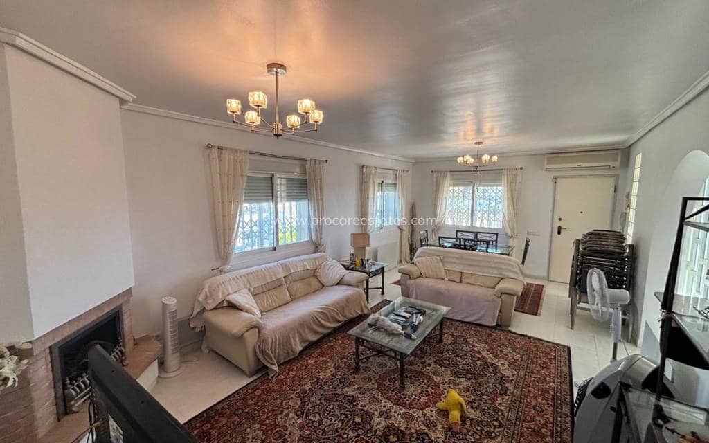 5 bedroom Villa for sale in Ciudad Quesada with pool - € 595,000 (Ref: 9503044)