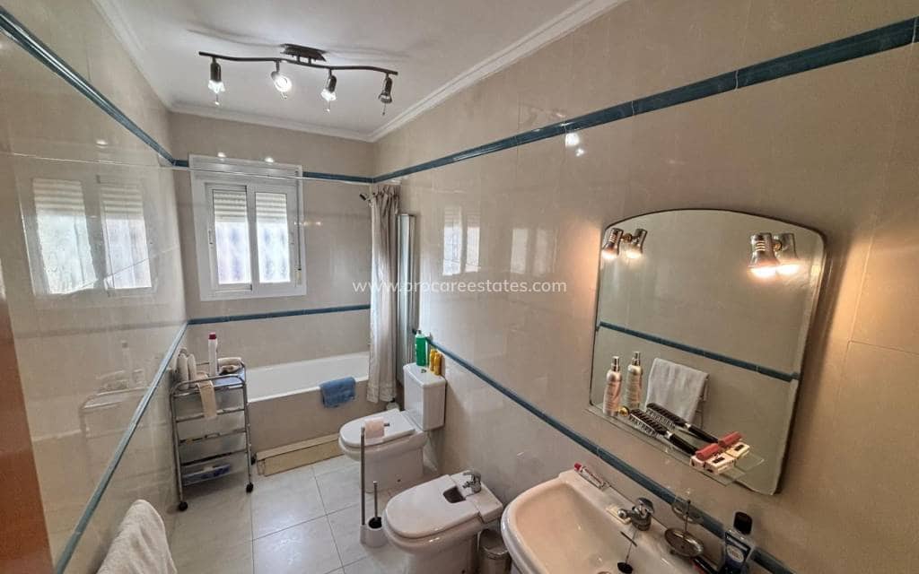 5 bedroom Villa for sale in Ciudad Quesada with pool - € 595,000 (Ref: 9503044)