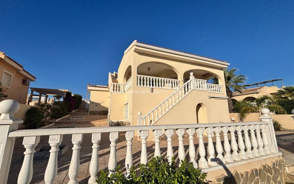 5 bedroom Villa for sale in Ciudad Quesada with pool - € 595,000 (Ref: 9503044)