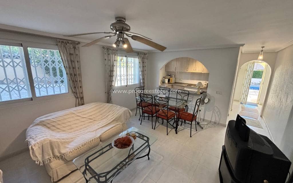 5 bedroom Villa for sale in Ciudad Quesada with pool - € 595,000 (Ref: 9503044)