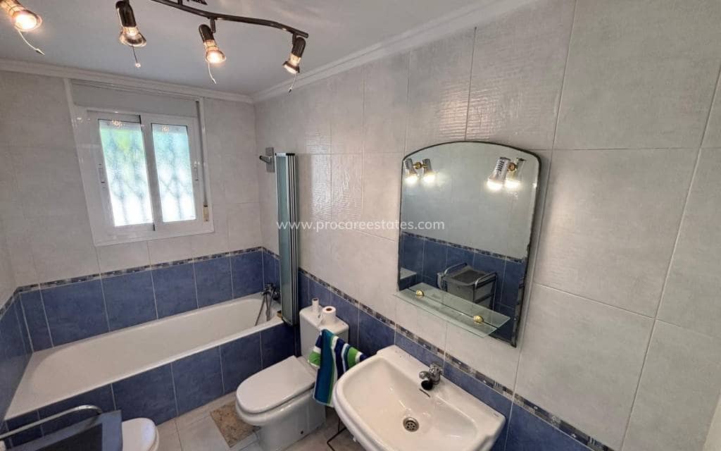 5 bedroom Villa for sale in Ciudad Quesada with pool - € 595,000 (Ref: 9503044)