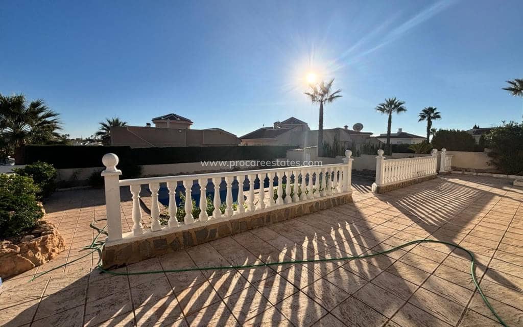 5 bedroom Villa for sale in Ciudad Quesada with pool - € 595,000 (Ref: 9503044)