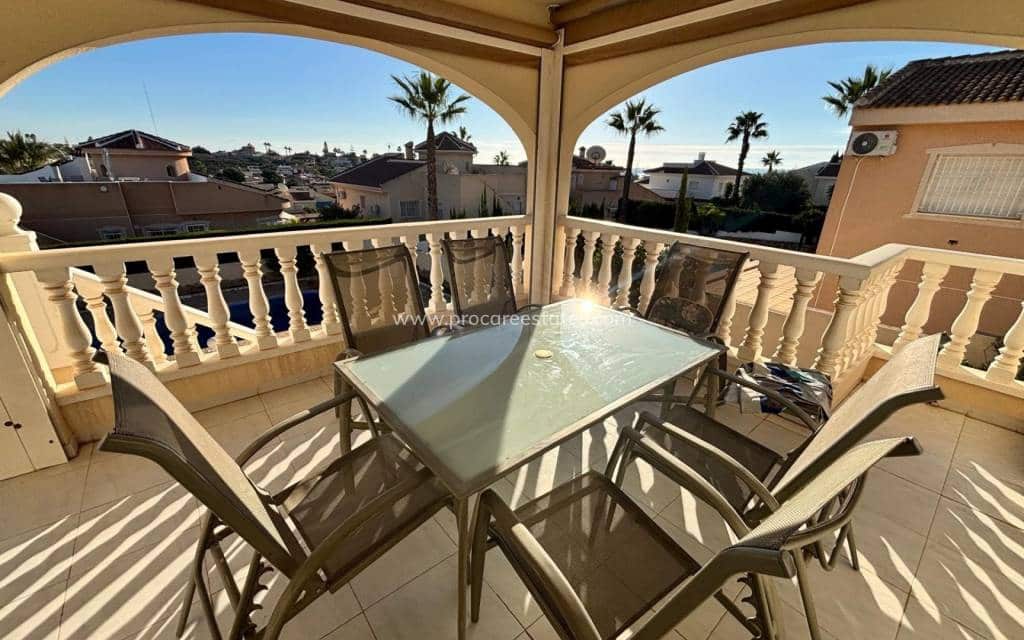 5 bedroom Villa for sale in Ciudad Quesada with pool - € 595,000 (Ref: 9503044)