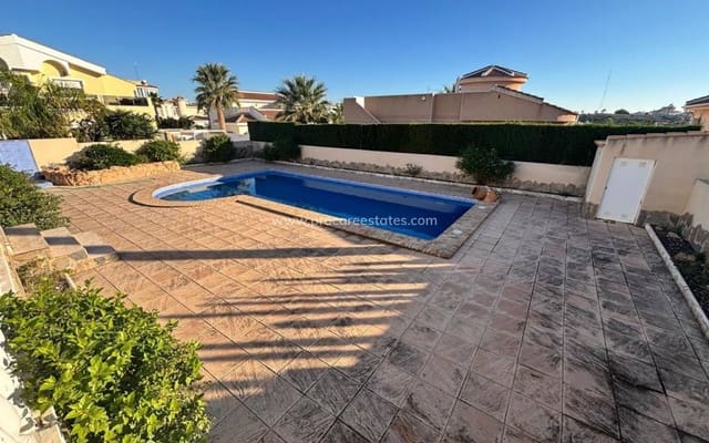 5 bedroom Villa for sale in Ciudad Quesada, Rojales with pool - € 595,000 (Ref: 9503044)