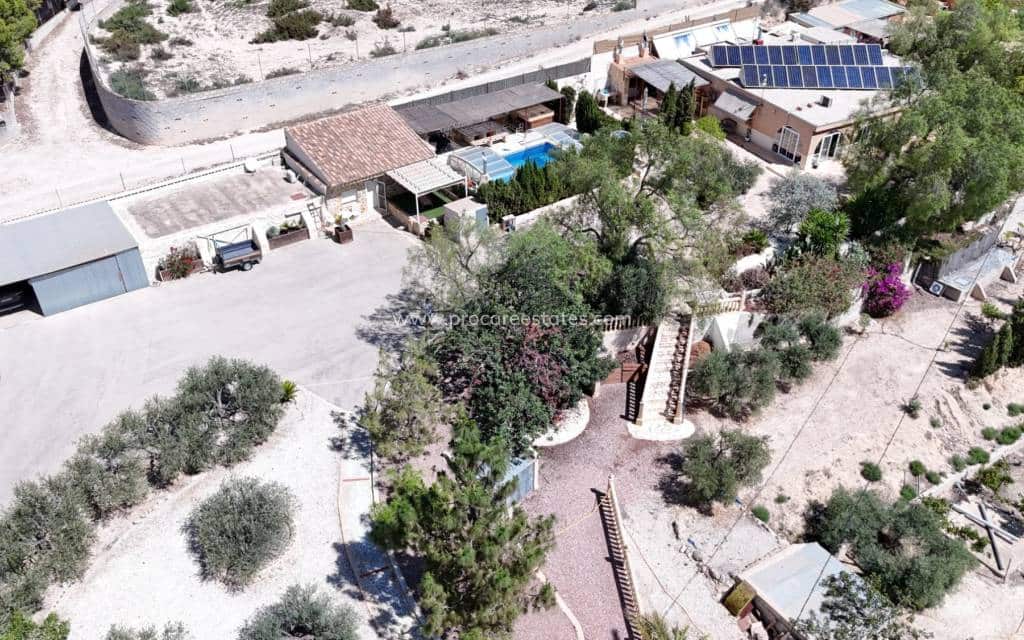 5 slaapkamer Finca/Landhuis te koop in Crevillente / Crevillent met zwembad - € 398.000 (Ref: 9503045)