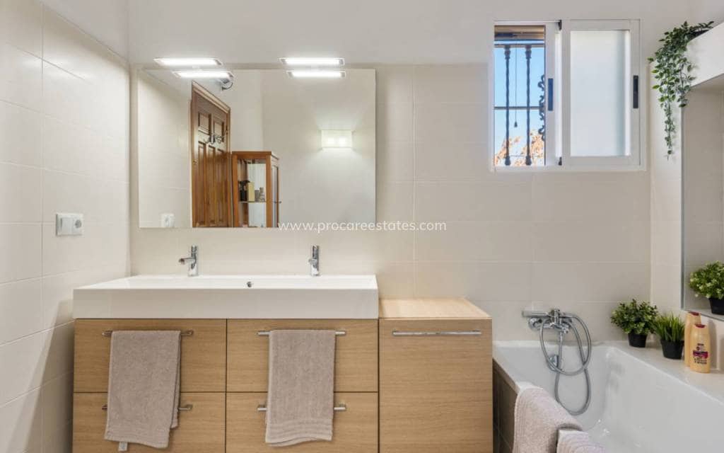 7 sypialnia Finka/Dom wiejski na sprzedaż w Catral z basenem - 975 000 € (Ref: 9503048)