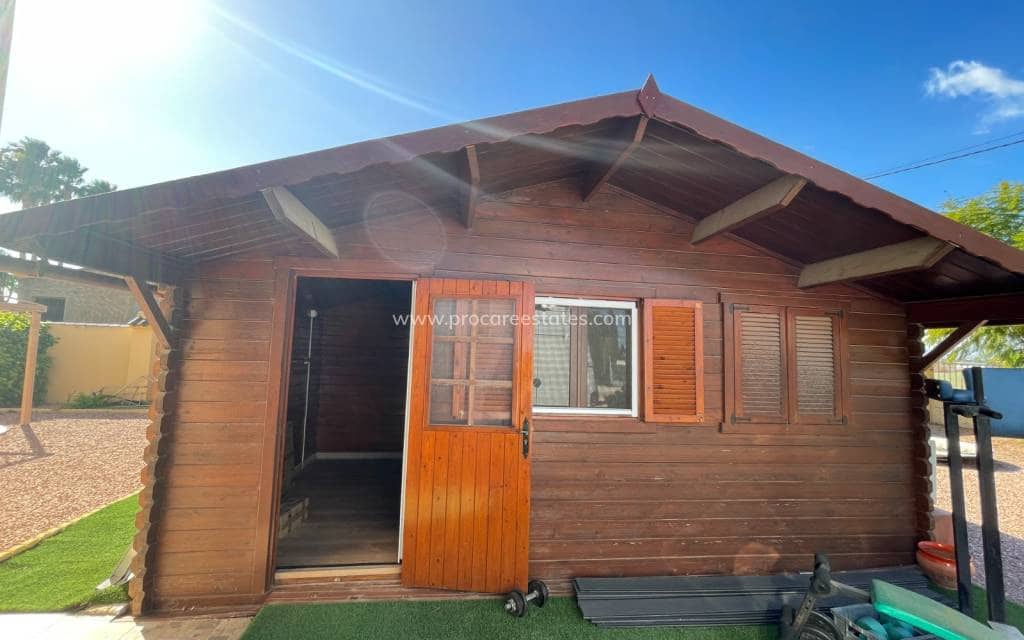 4 slaapkamer Villa te koop in Catral met zwembad - € 370.000 (Ref: 9503049)