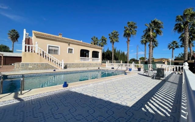 4 slaapkamer Villa te koop in Catral met zwembad - € 370.000 (Ref: 9503049)