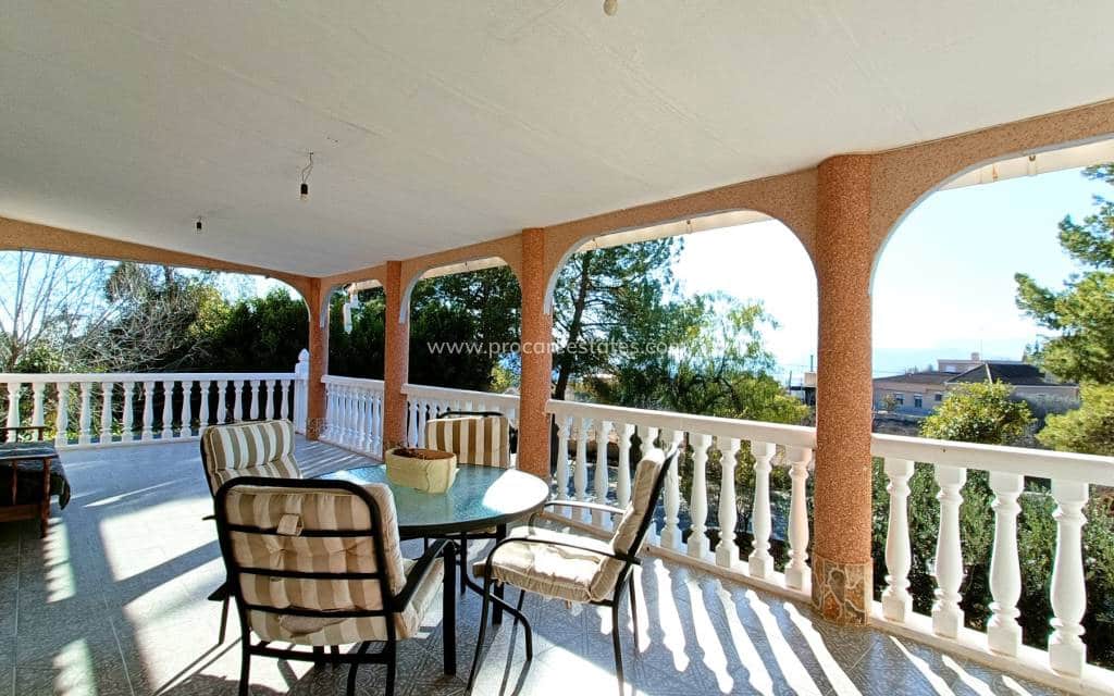 4 slaapkamer Villa te koop in La Romana met zwembad - € 320.000 (Ref: 9503050)