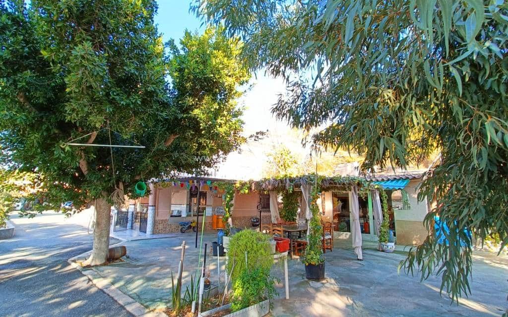 4 slaapkamer Villa te koop in La Romana met zwembad - € 320.000 (Ref: 9503050)