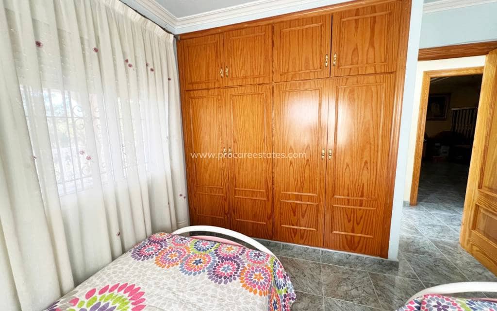 4 slaapkamer Villa te koop in La Romana met zwembad - € 320.000 (Ref: 9503050)