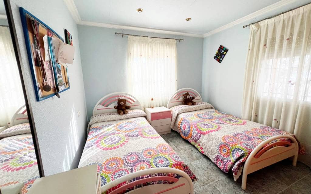 4 slaapkamer Villa te koop in La Romana met zwembad - € 320.000 (Ref: 9503050)