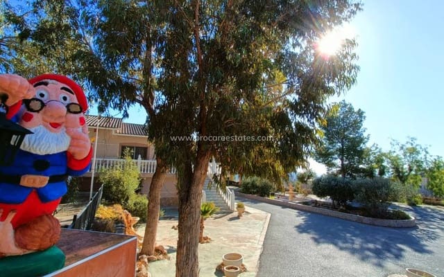 4 slaapkamer Villa te koop in La Romana met zwembad - € 320.000 (Ref: 9503050)