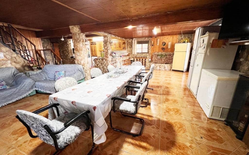 4 slaapkamer Villa te koop in La Romana met zwembad - € 320.000 (Ref: 9503050)