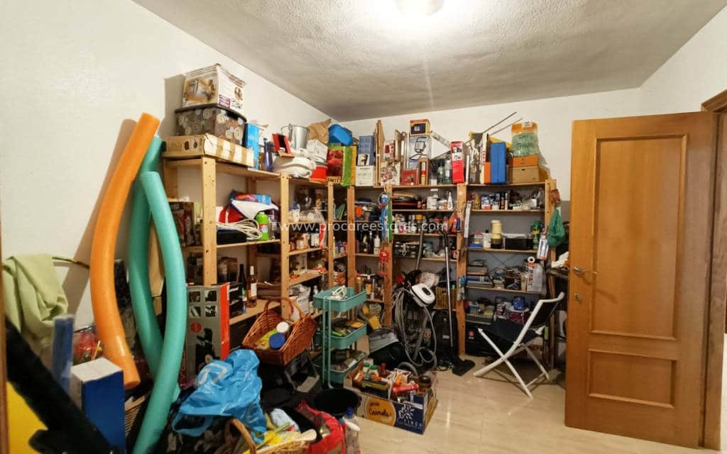 5 makuuhuone Huvila myytävänä paikassa Abanilla mukana uima-altaan - 392 000 € (Ref: 9503051)