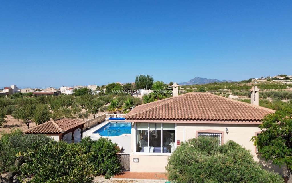 3 bedroom Villa for sale in Macisvenda with pool - € 295,000 (Ref: 9503052)