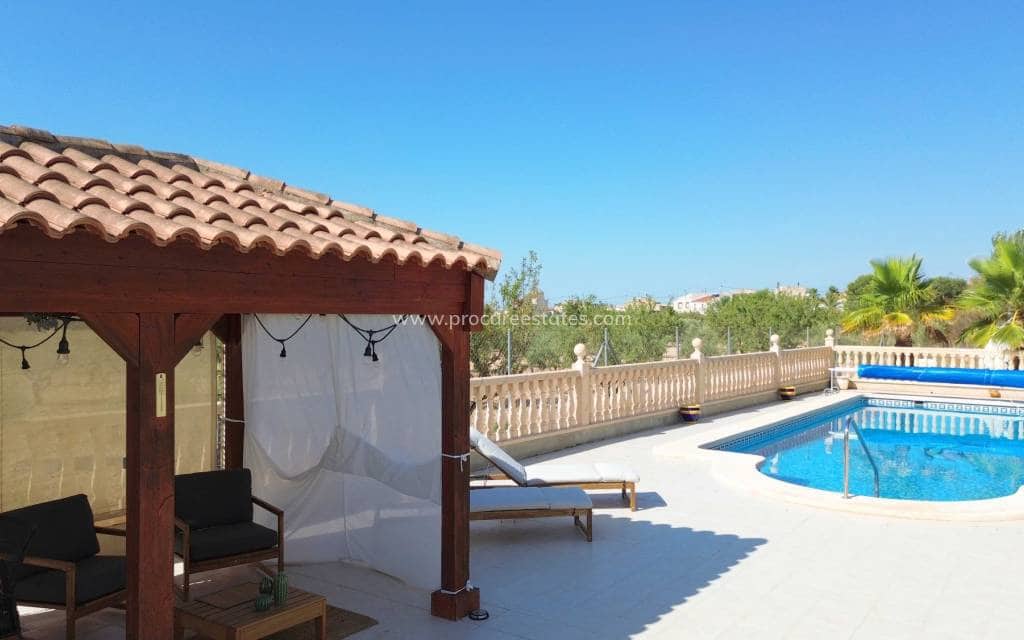 3 bedroom Villa for sale in Macisvenda with pool - € 295,000 (Ref: 9503052)