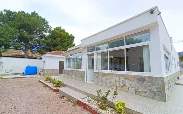 Chalet de 3 habitaciones en Albatera en venta con piscina - 259.950 € (Ref: 9503053)