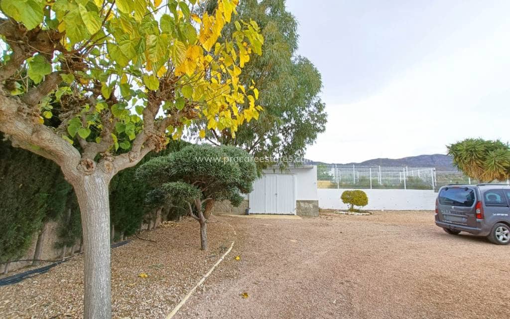 Chalet de 3 habitaciones en Albatera en venta con piscina - 259.950 € (Ref: 9503053)