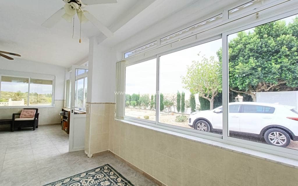 Chalet de 3 habitaciones en Albatera en venta con piscina - 259.950 € (Ref: 9503053)