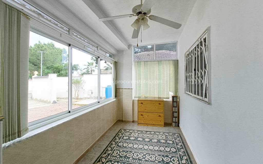 Chalet de 3 habitaciones en Albatera en venta con piscina - 259.950 € (Ref: 9503053)