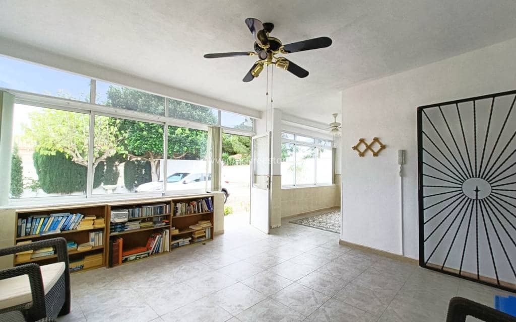 Chalet de 3 habitaciones en Albatera en venta con piscina - 259.950 € (Ref: 9503053)