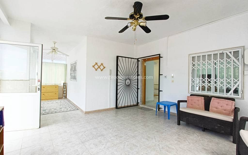 Chalet de 3 habitaciones en Albatera en venta con piscina - 259.950 € (Ref: 9503053)