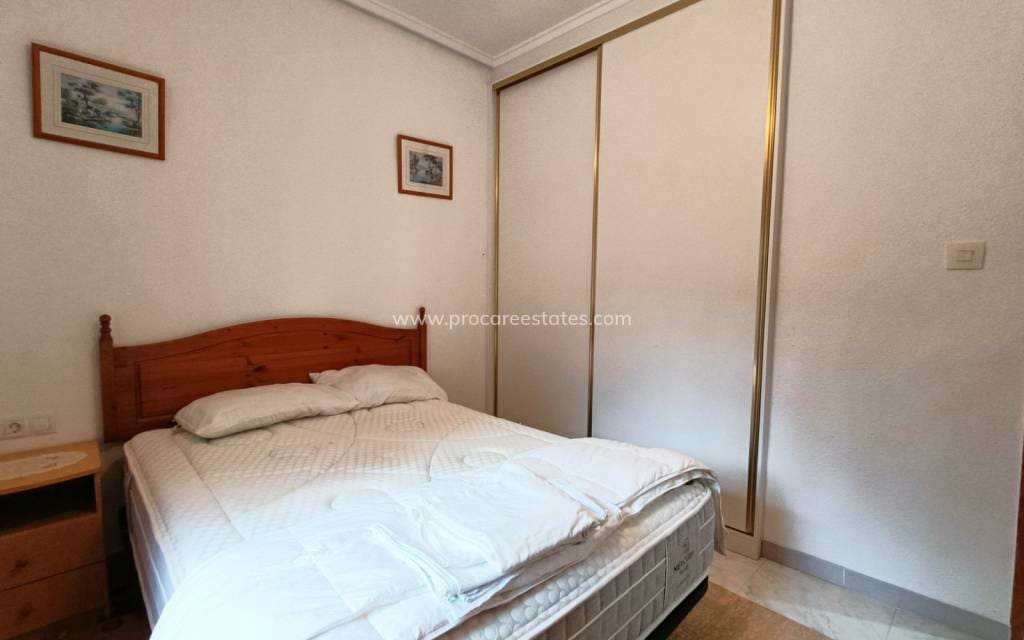 Chalet de 3 habitaciones en Albatera en venta con piscina - 259.950 € (Ref: 9503053)