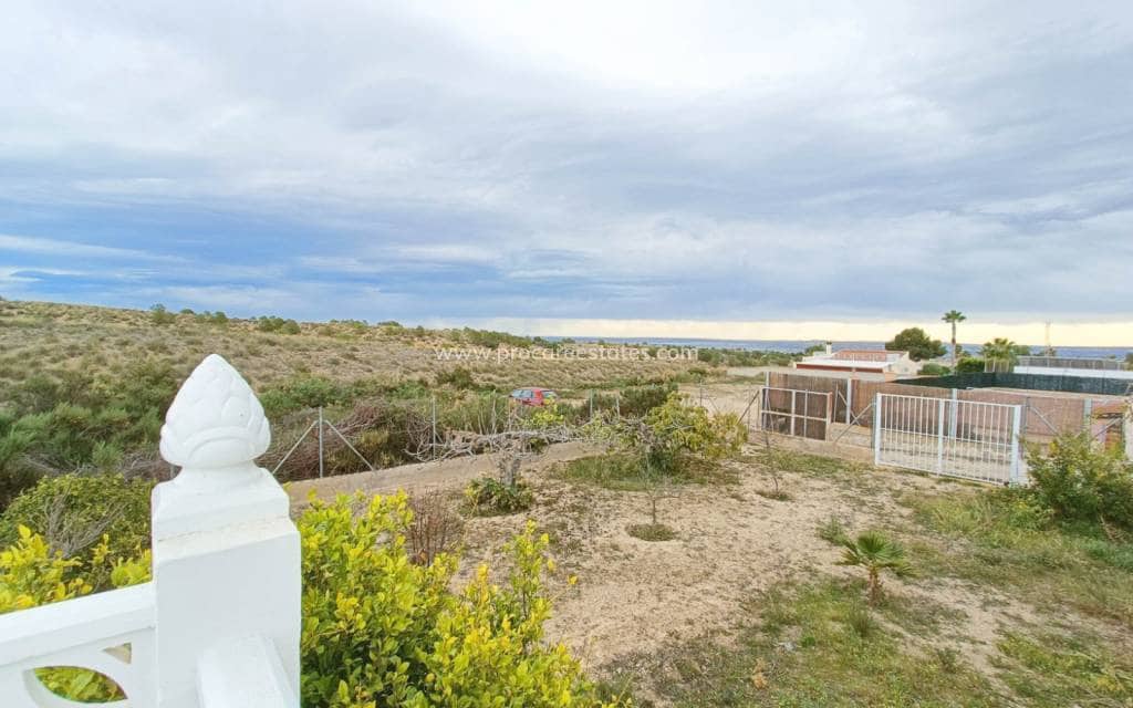 Chalet de 3 habitaciones en Albatera en venta con piscina - 259.950 € (Ref: 9503053)