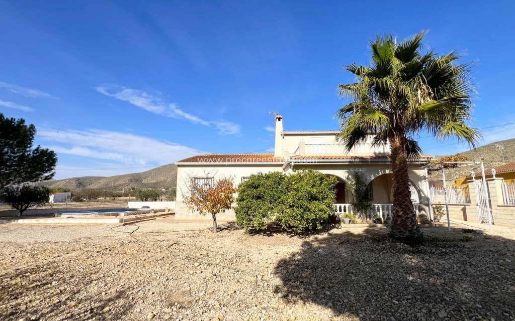 6 bedroom Villa for sale in Hondon de los Frailes with pool - € 280,000 (Ref: 9503054)