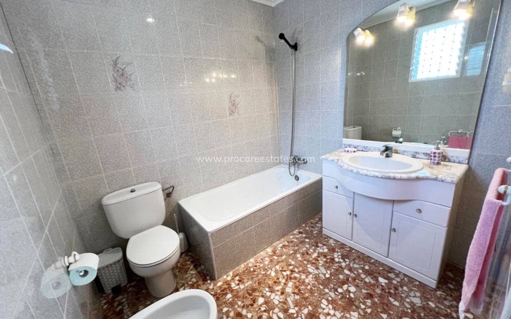 6 bedroom Villa for sale in Hondon de los Frailes with pool - € 280,000 (Ref: 9503054)