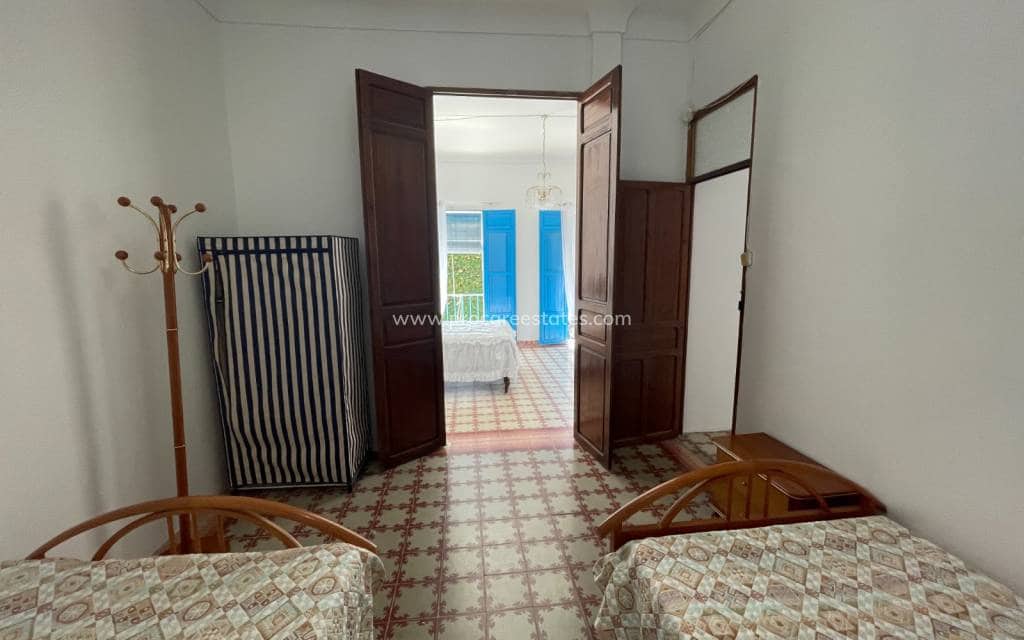 5 bedroom Townhouse for sale in Rojales - € 231,000 (Ref: 9503055)