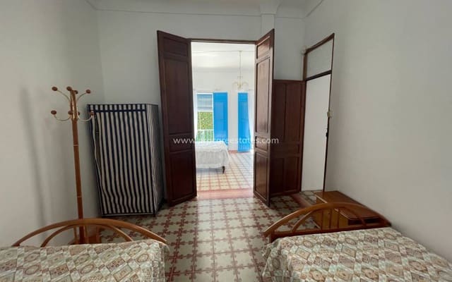 5 makuuhuone Omakotitalo myytävänä paikassa Rojales - 231 000 € (Ref: 9503055)