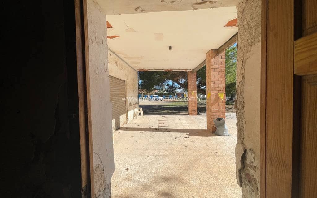 6 slaapkamer Finca/Landhuis te koop in Elche / Elx met zwembad - € 280.000 (Ref: 9503057)