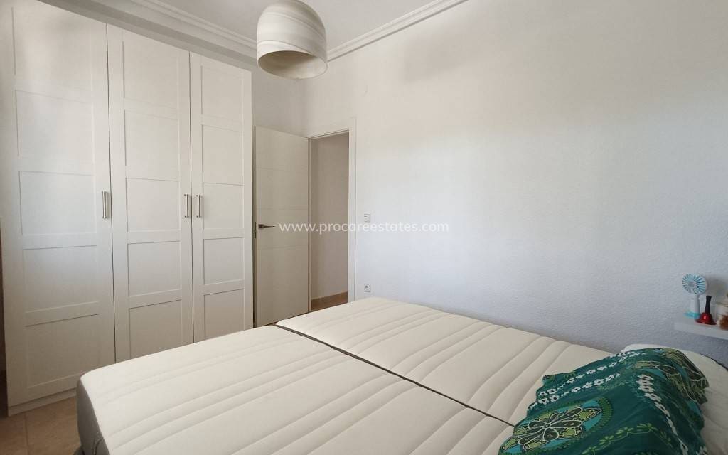 3 slaapkamer Finca/Landhuis te koop in Albatera met zwembad - € 330.000 (Ref: 9503060)