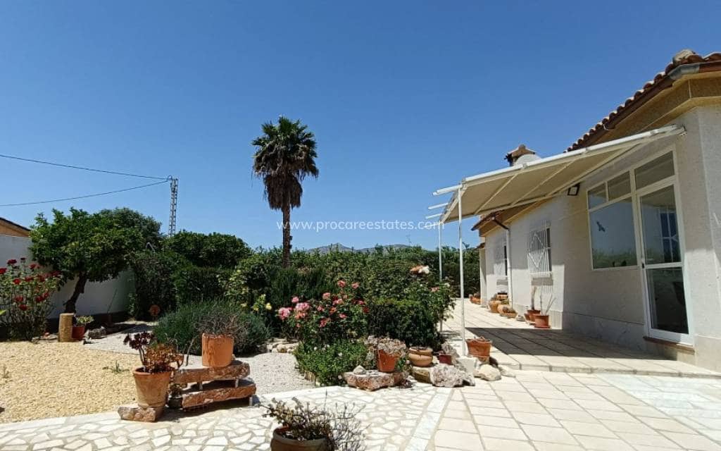 3 slaapkamer Finca/Landhuis te koop in Albatera met zwembad - € 330.000 (Ref: 9503060)