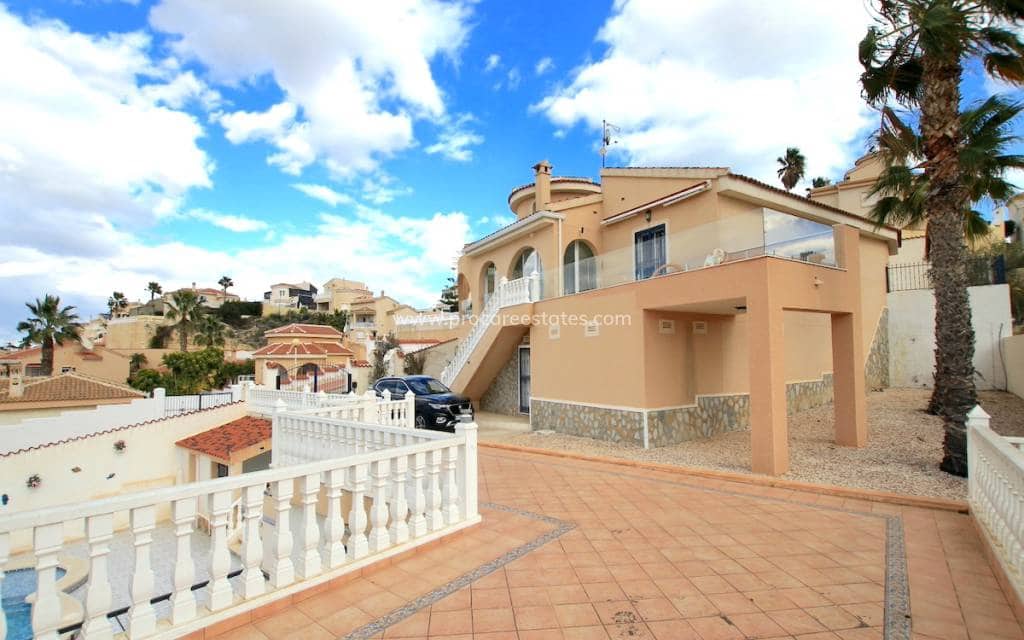 5 bedroom Villa for sale in Ciudad Quesada with pool - € 625,000 (Ref: 9503062)