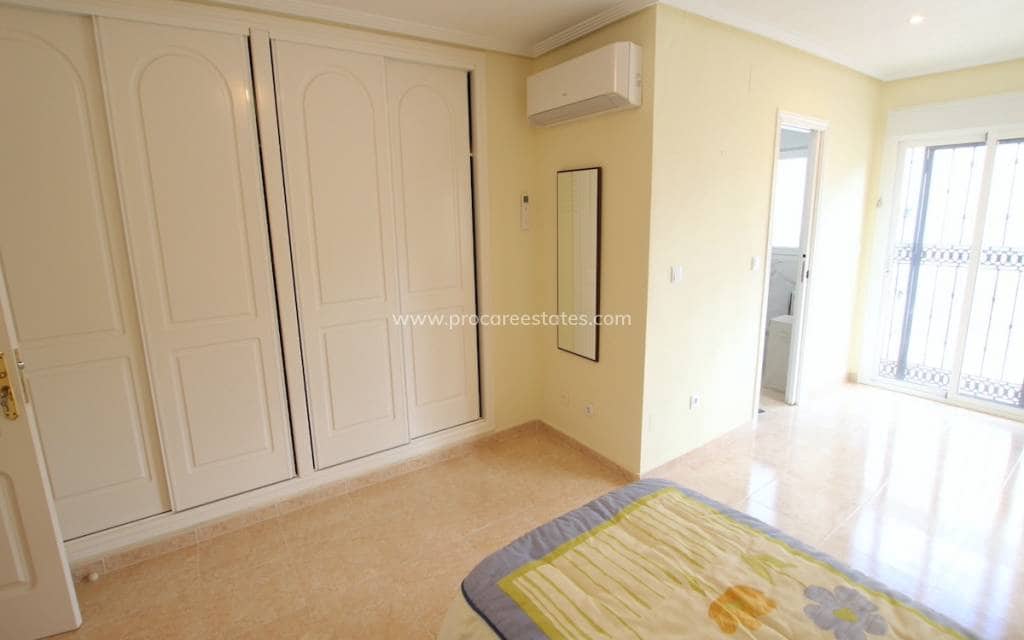 5 bedroom Villa for sale in Ciudad Quesada with pool - € 625,000 (Ref: 9503062)