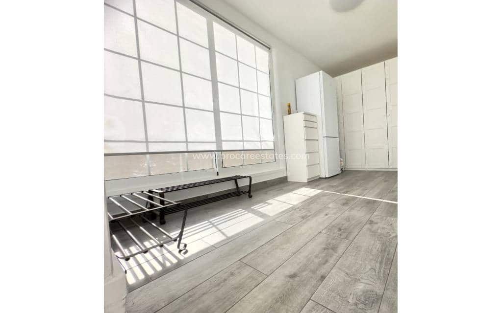 4 slaapkamer Villa te koop in Lo Pepin met zwembad - € 450.000 (Ref: 9503063)