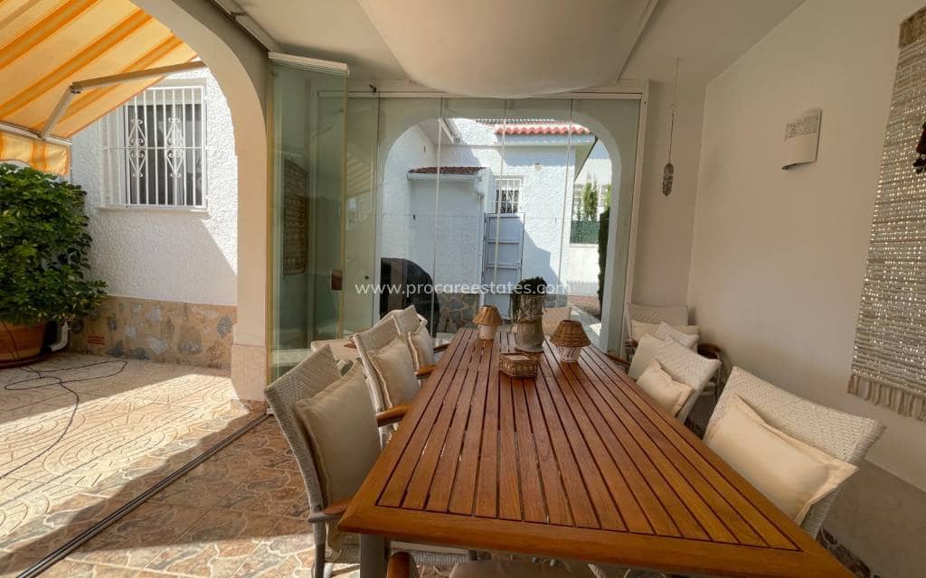 4 chambre Villa/Maison à vendre à Ciudad Quesada avec piscine - 490 000 € (Ref: 9503064)
