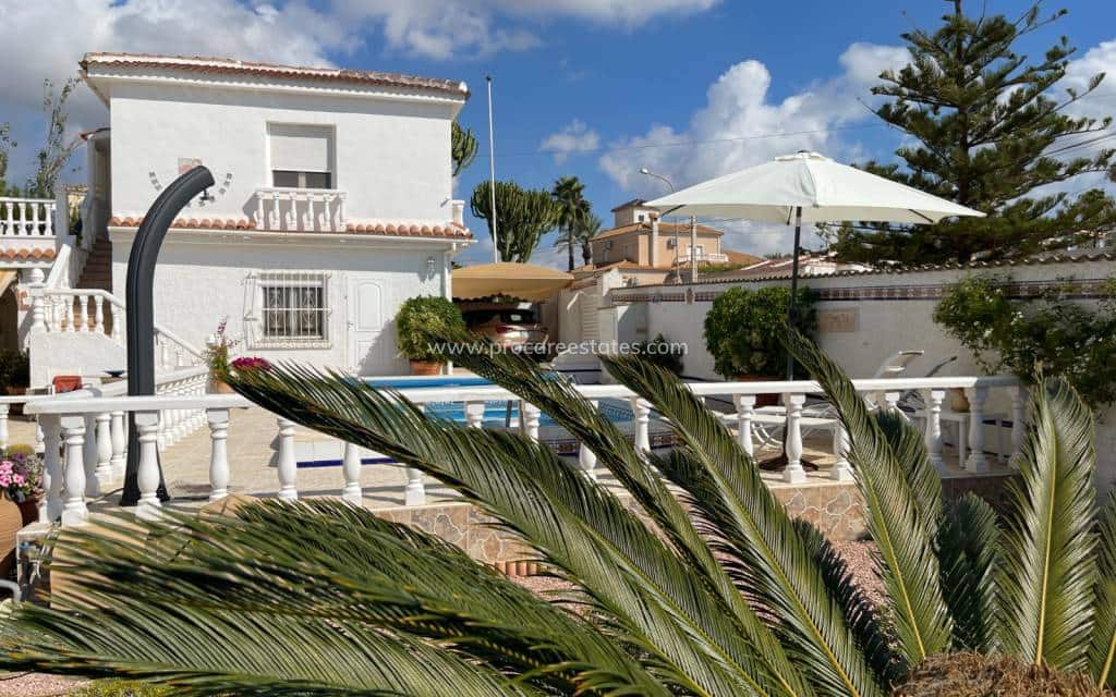 4 chambre Villa/Maison à vendre à Ciudad Quesada avec piscine - 490 000 € (Ref: 9503064)