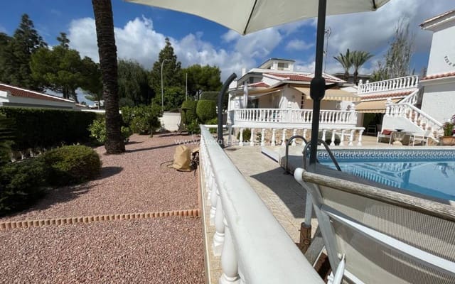 4 chambre Villa/Maison à vendre à Ciudad Quesada, Rojales avec piscine - 490 000 € (Ref: 9503064)