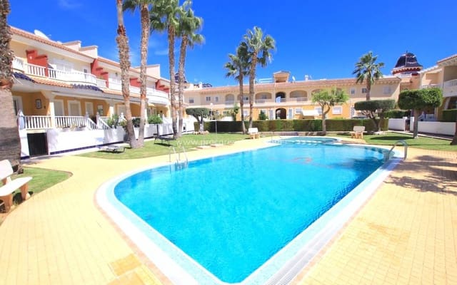 2 makuuhuone Omakotitalo myytävänä paikassa Doña Pepa, Rojales - 225 000 € (Ref: 9503065)